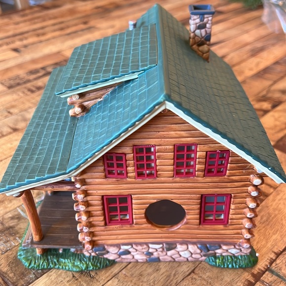 Heartland Valley Village Limited Edition Log Cabin Porcelain Lighted House w BOX - Picture 4 of 14